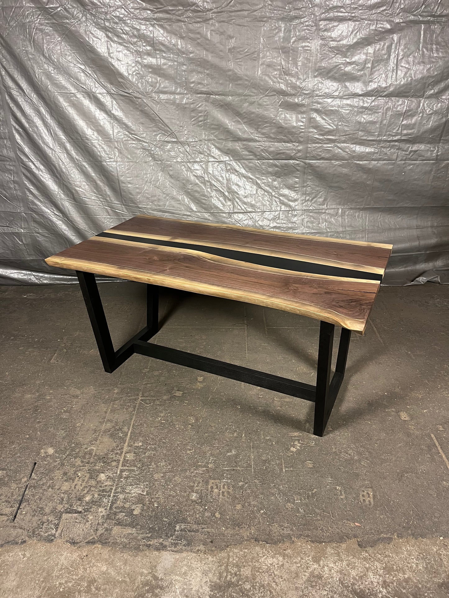 Jídelní stůl Black Walnut